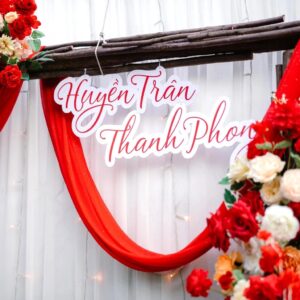 In Tên Dâu Rể Fomex Theo Yêu Cầu